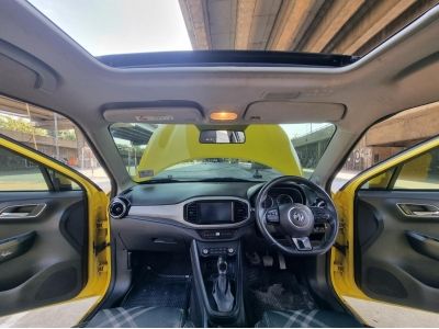 ขายรถ 2018 MG3 1.5 V Sunroof i-Smart  ซื้อสดไม่มี Vat7%ไม่มีค่าธรรมเนียม เครดิตดีฟรีดาวน์ มือเดียว ท็อป ซันรูฟ ไมล์89000 รูปที่ 3
